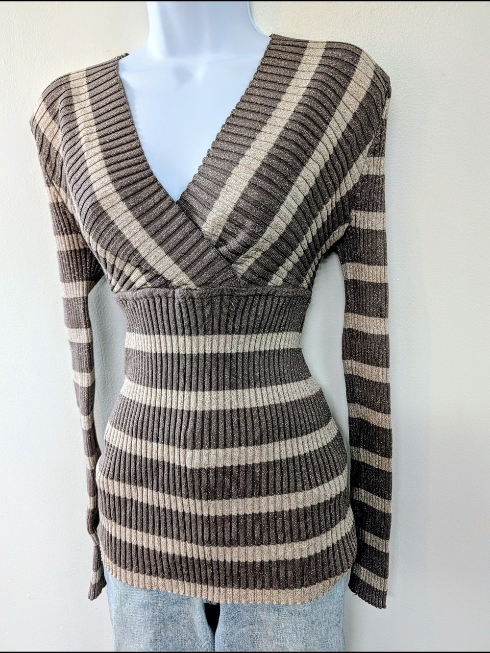 Fitted Striped V-Neck Ribbed Waist Sweater - Brown/Cream - Picture 2 of 6